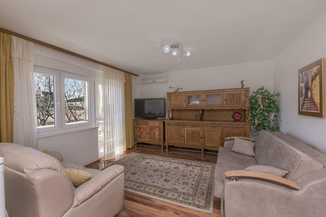 Apartment Nansy Омиш Номер фото